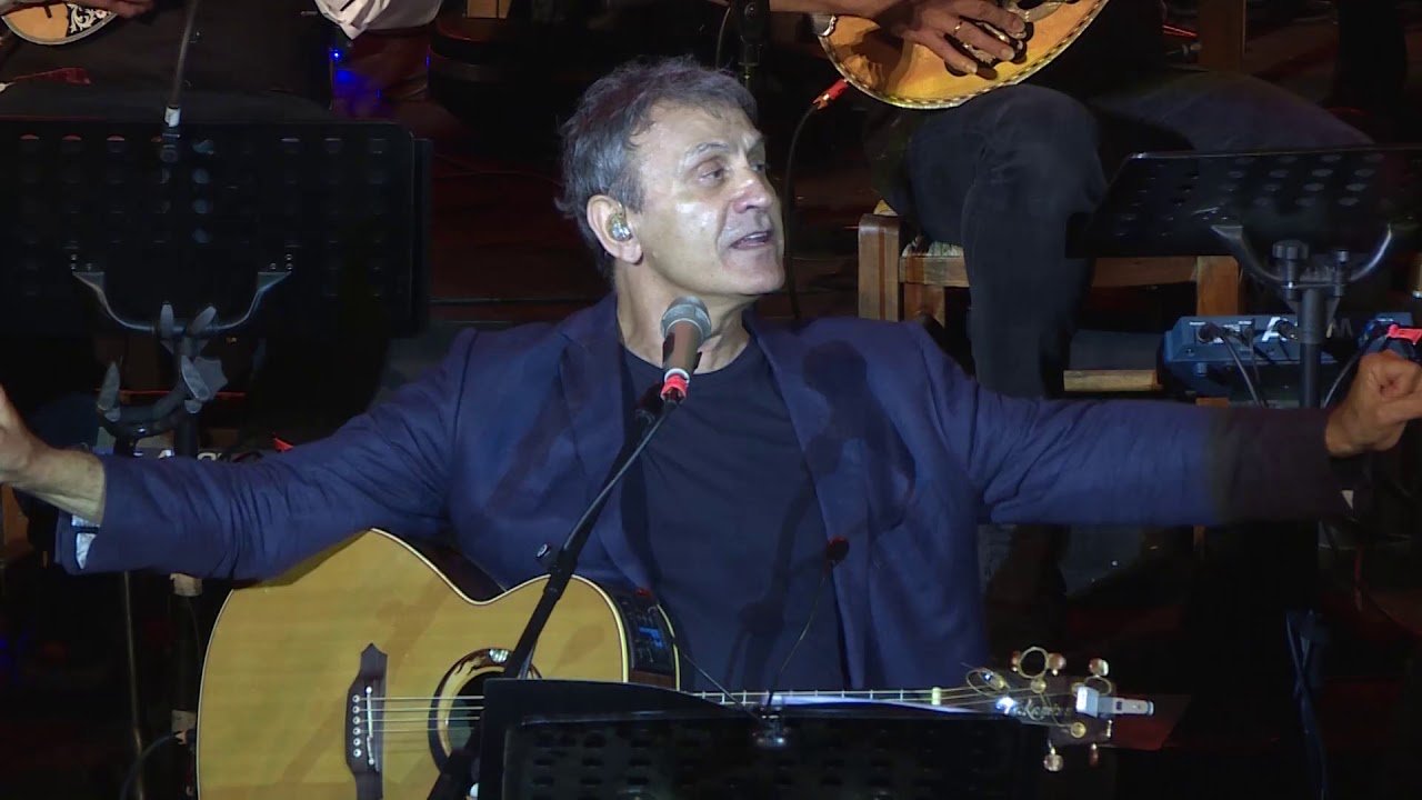 Συννεφιασμένη Κυριακή -  Γιώργος Νταλάρας