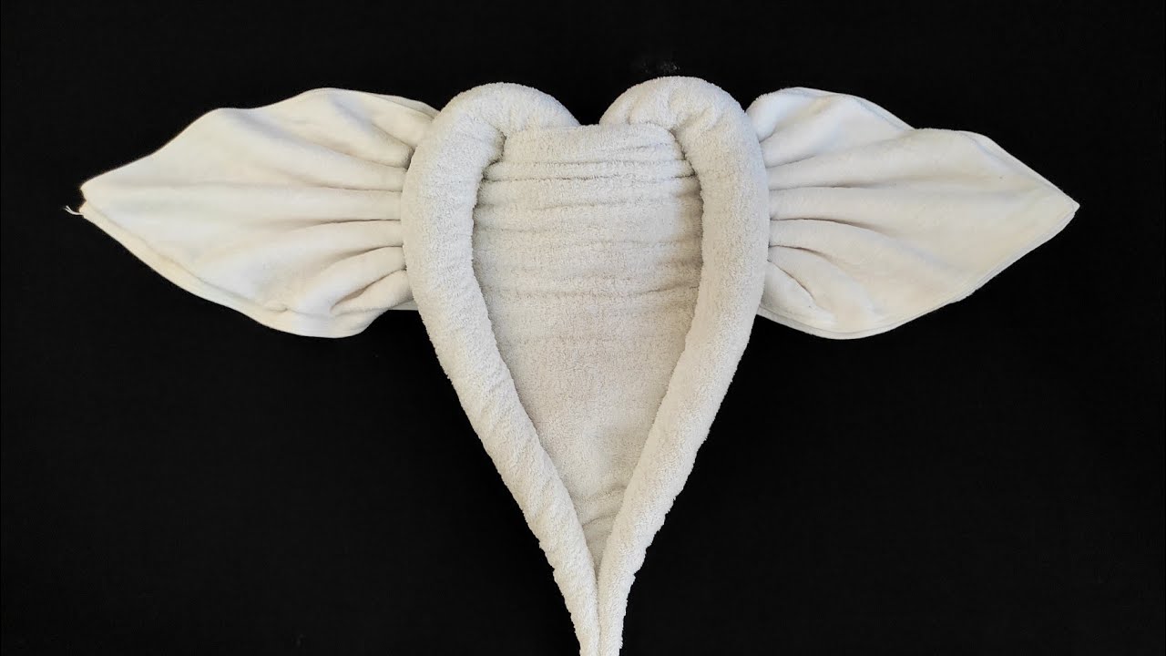 How to Make Towel Heart Using Towels Towel art Towel Folding
