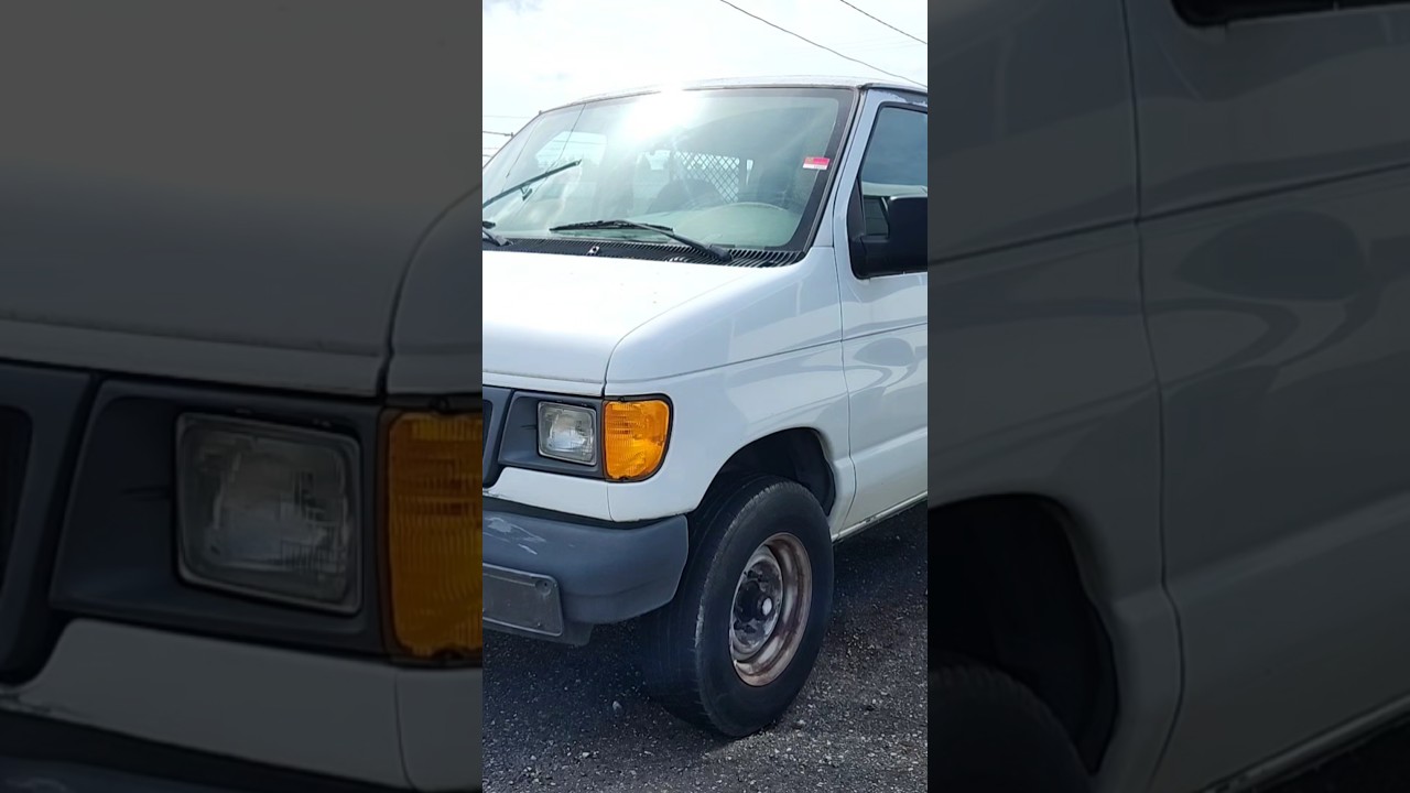 2003 Ford E250, Van - White 