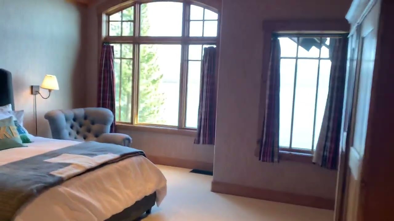 50 Edgecliff Court: one of Dollar Points absolute nicest homes + Panoramic Lakeviews. $6,495,000