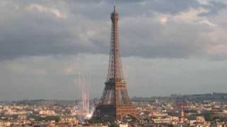 REAL Explosion at the Eiffel Tower