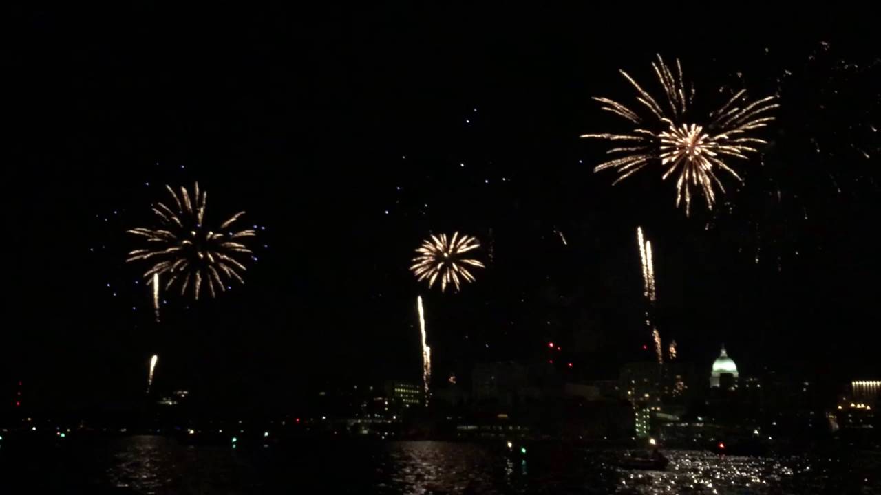 Shake the lake fireworks Madison,WI YouTube