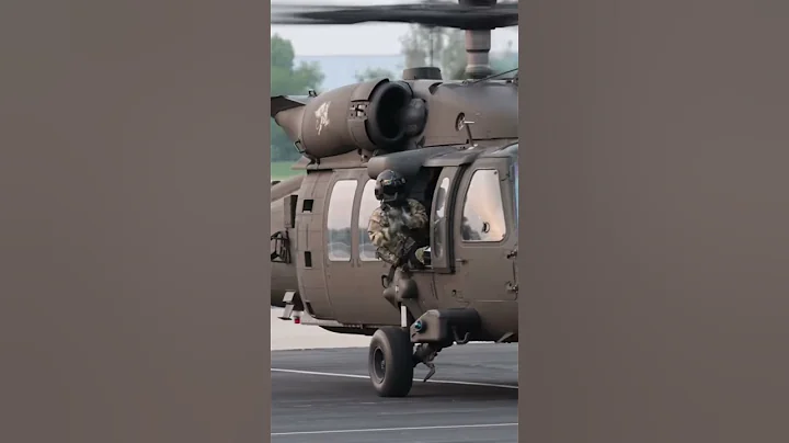 UH60M Black Hawk - Run Up and Taxi Goofin’ - DayDayNews