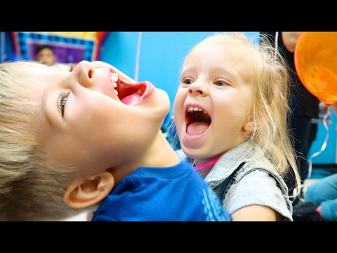 🤗 TODDLER BIRTHDAY PARTY TICKLE ATTACK! 😂