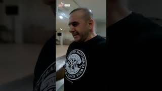 Üvenlik Otelde Yemek Yer Mi?