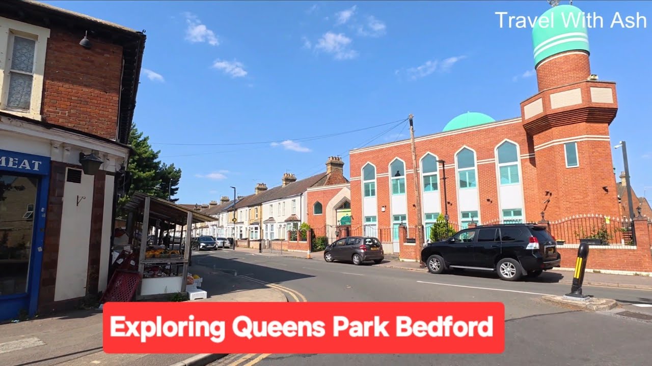 Exploring Queens Park Bedford 