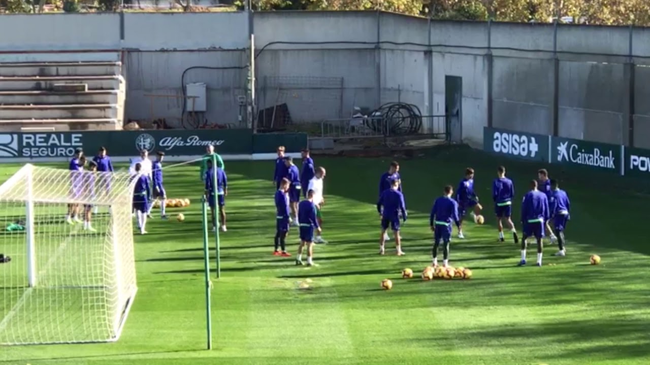 Último entrenamiento del Betis antes de jugar contra el Éibar - YouTube