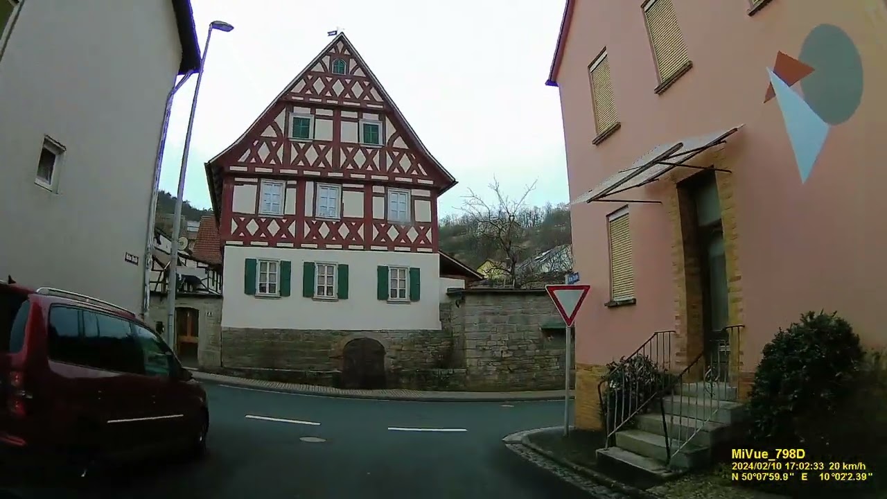 D: Markt Sulzthal. Landkreis Bad Kissingen. Rundfahrt durch die Ortsmitte. Februar 2024