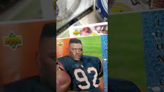 121. CRACKIN A 1993 UPPER DECK FOOTBALL CARD PACK... DREW BLEDSOE ? JEROME BETTIS ROOKIE?