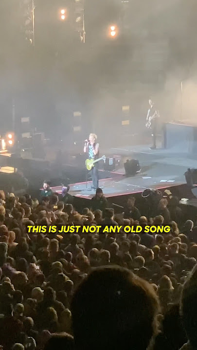 Sum 41 playing one of their HIGHLY requested songs during their farewell tour stop in Toronto 🎶