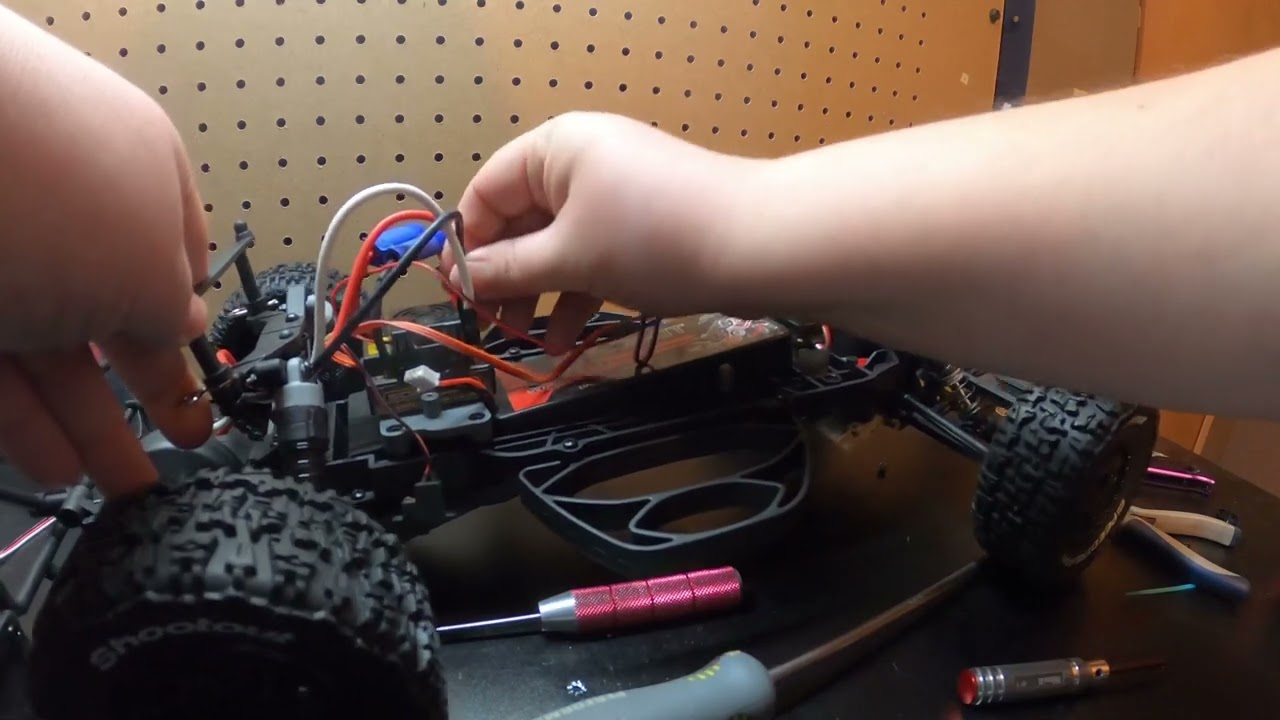 Ecx Torment Full Brushless Install Plus Castle Link Adjustments !