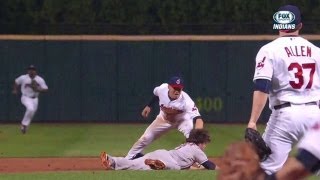 HOU@CLE: Gomes throws behind runner on missed bunt