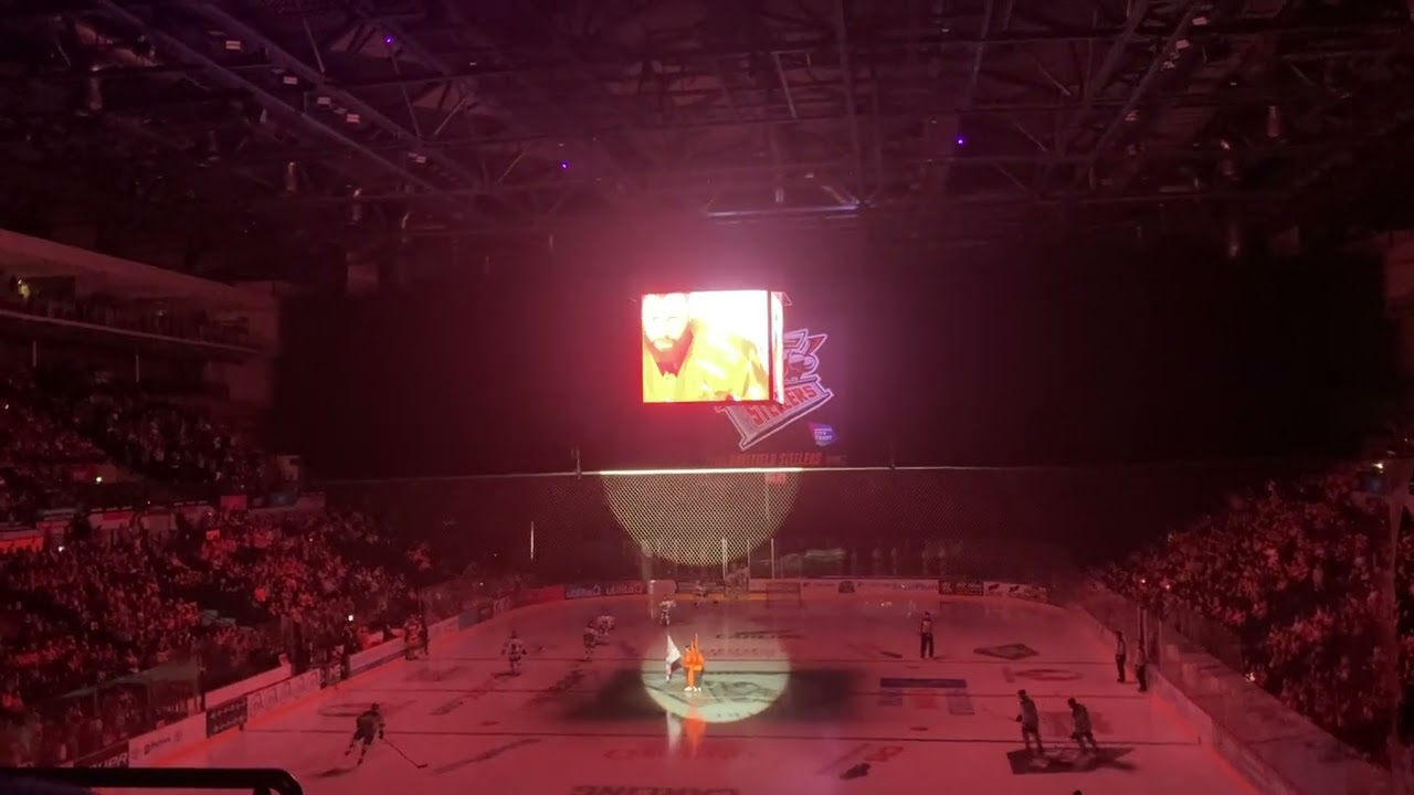 Steelers fans honour Petgrave in the most heartwarming intro this season.