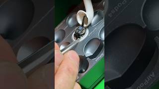 How to replace airpods 4 battery? 🔋#repair #DIYRepair #electronics #fixairpods