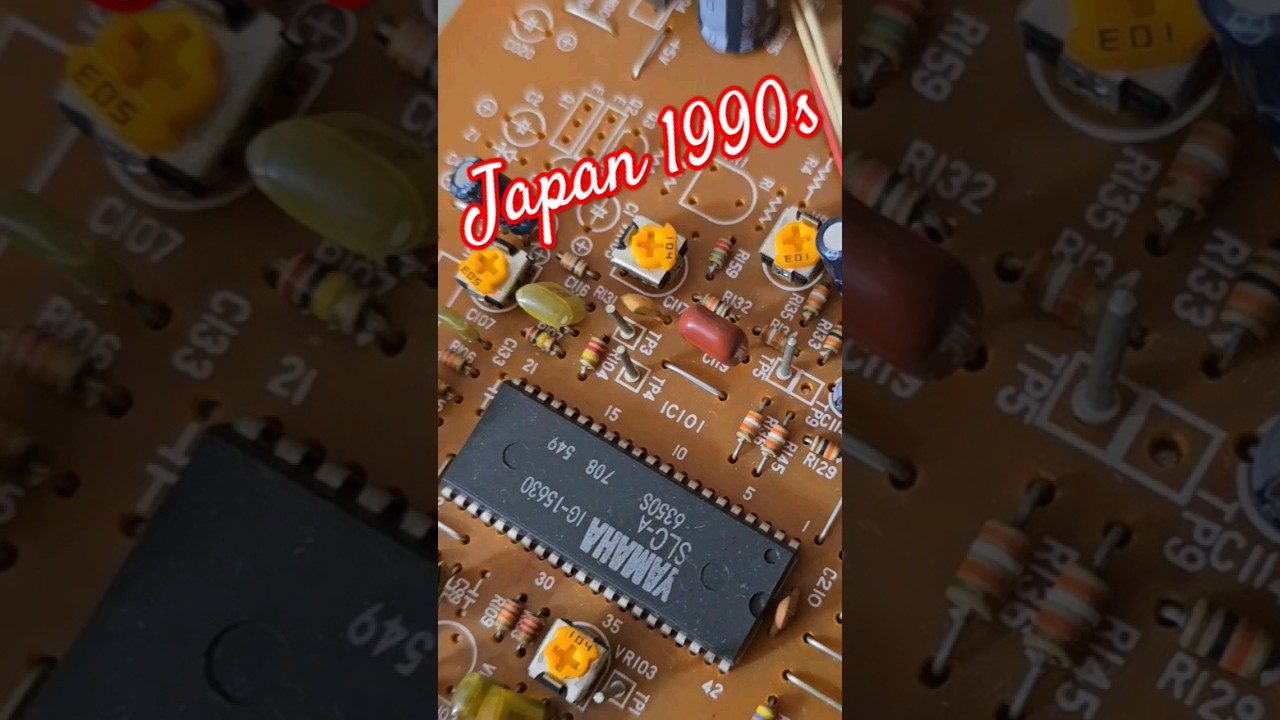 1990s Vintage JAPAN CD Player ICS CDP 7702 - What is inside? YAMAHA - SONY Parts