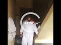 인도서 한 부자가 4000달러로 “황금 마스크”맞춤 제작 | CCTV 한국어방송