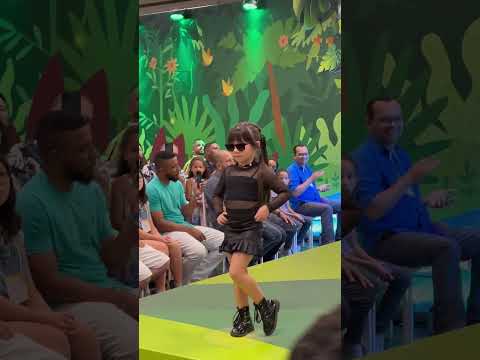 Desfile Escola de Modelos