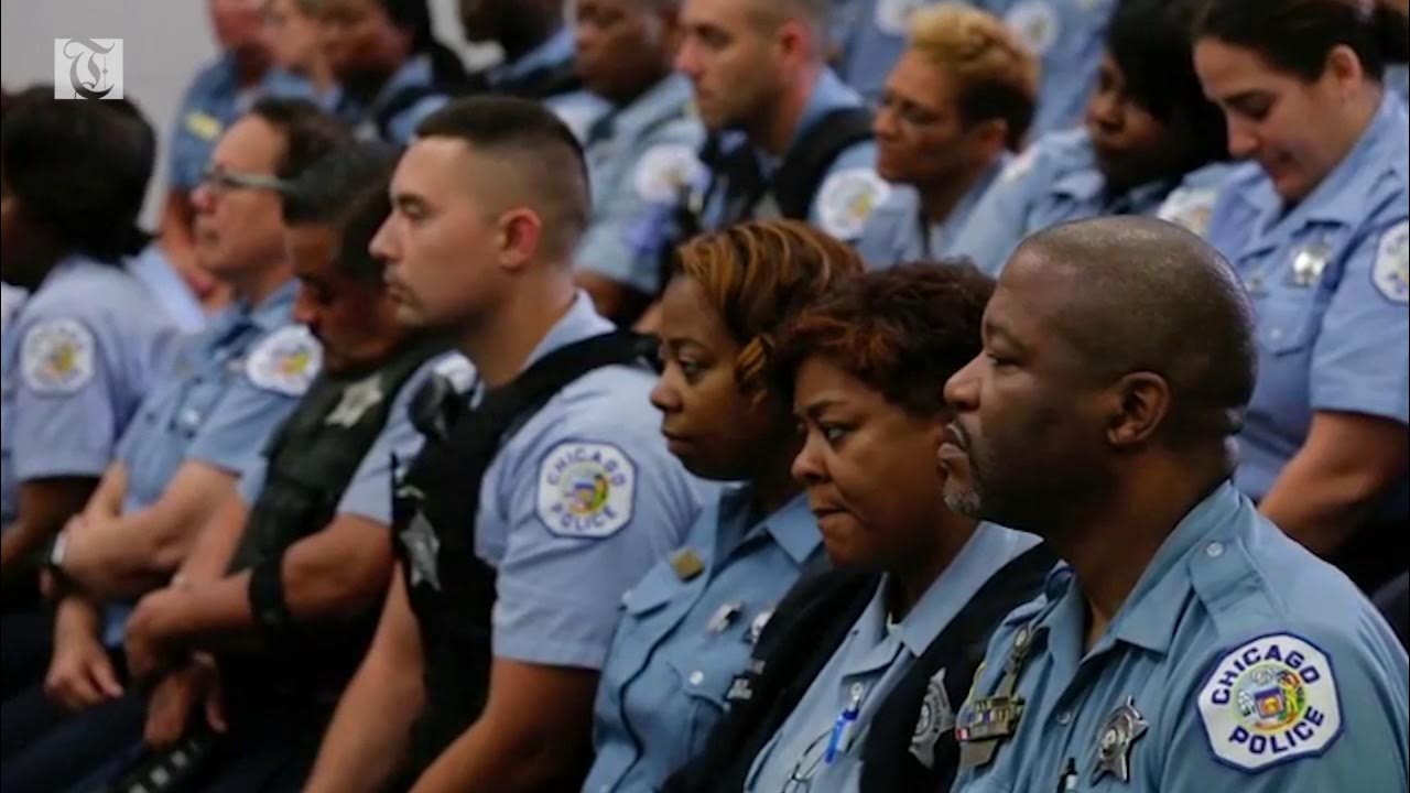 10 тыс полицейским. Московские полицейские. 10 тыс полицейским. 10 тыс полицейским. 10 тыс полицейским.