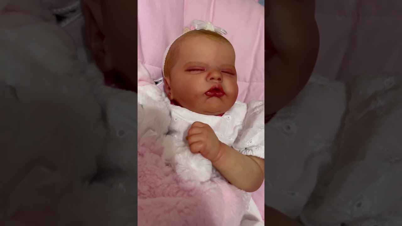 Reborn baby Quinbee by Laura Lee Eagles. 