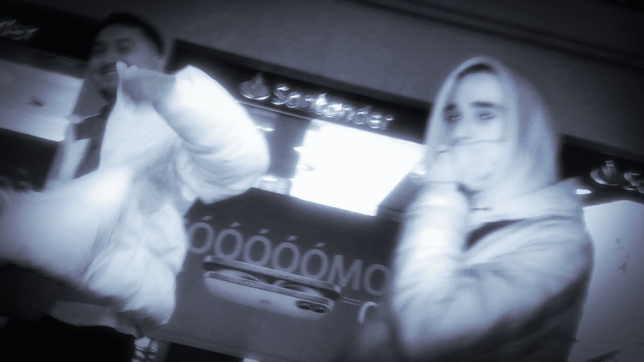 Watch litoxx - Moshpit (Videoclip Oficial) on YouTube Watch litoxx - Moshpit (Videoclip Oficial) on YouTube