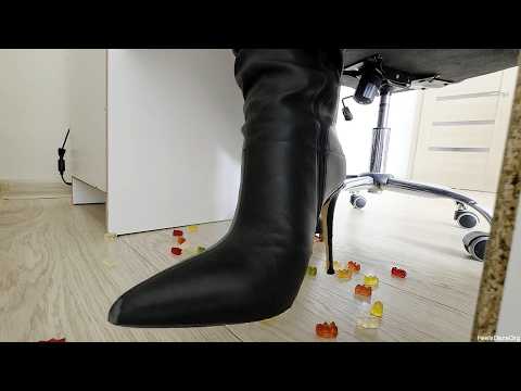 Unaware Giantess Under the Table Pt 3 Preview