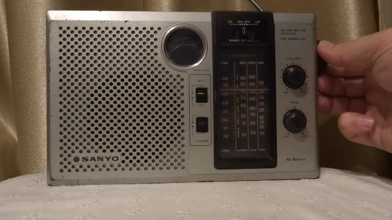 World Radioreceiver Sanyo RP8260UM (Osaka Japan) - YouTube