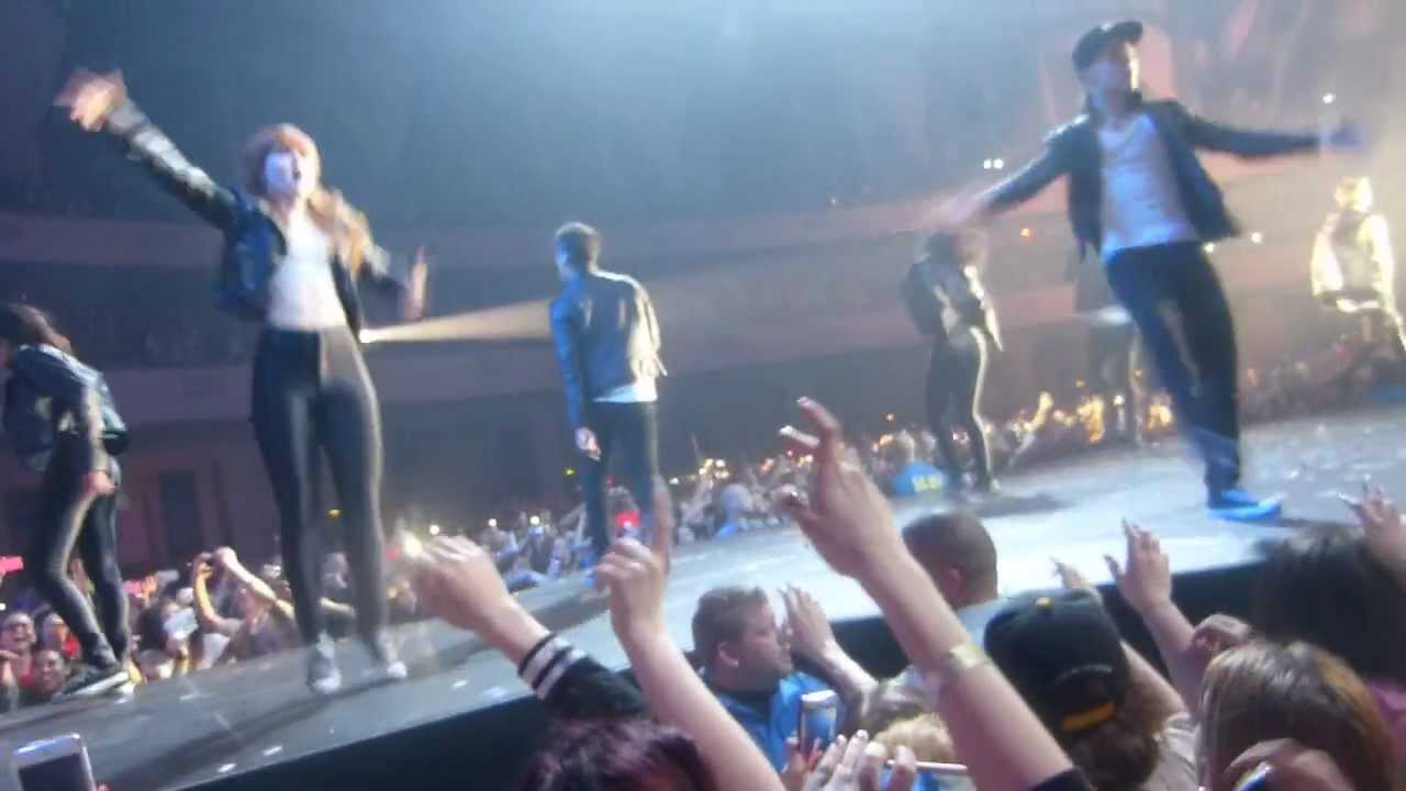 Justin Bieber Believe Tour Frankfurt 2013 Out of Town Girl