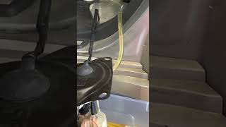 GEE FIXING HIS FUEL SYSTEM ON HIS 2004 NISSAN MAXIMA FLUSHING OUT THE FUEL SYSTEM 101