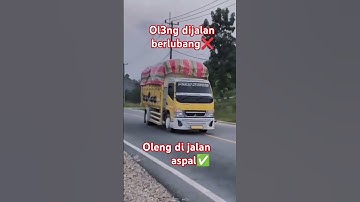 Thumbnail of truck sawit oleng di jalan aspal #automobile #shortsvideo #truckoleng #fypシ゚viral #storywa #driver