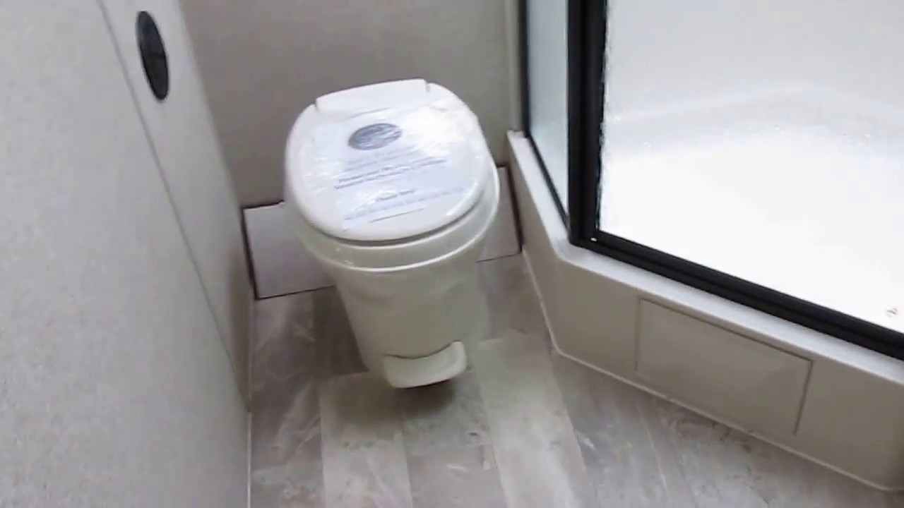 2018 Coachmen Apex 215RBK