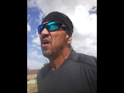 اليوم ظهرت الجبال واقفة تخالف الليل والنهار ليام تنادي بالجهار مرة يتيك صهد النار وتدفا 