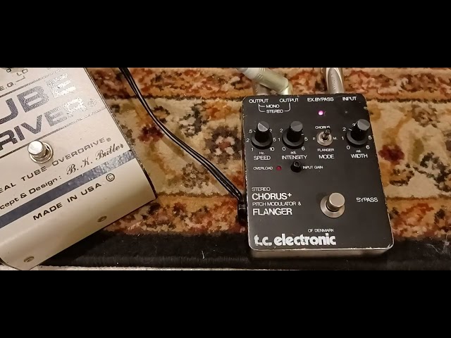 TC Electronic SCF Stereo Chorus Flange - YouTube