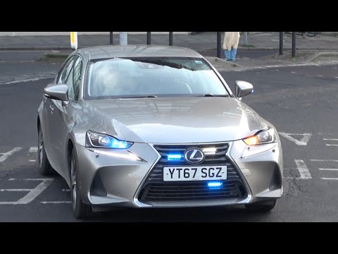 BEAUTIFUL Unmarked Lexus responds through Lambeth roundabout!