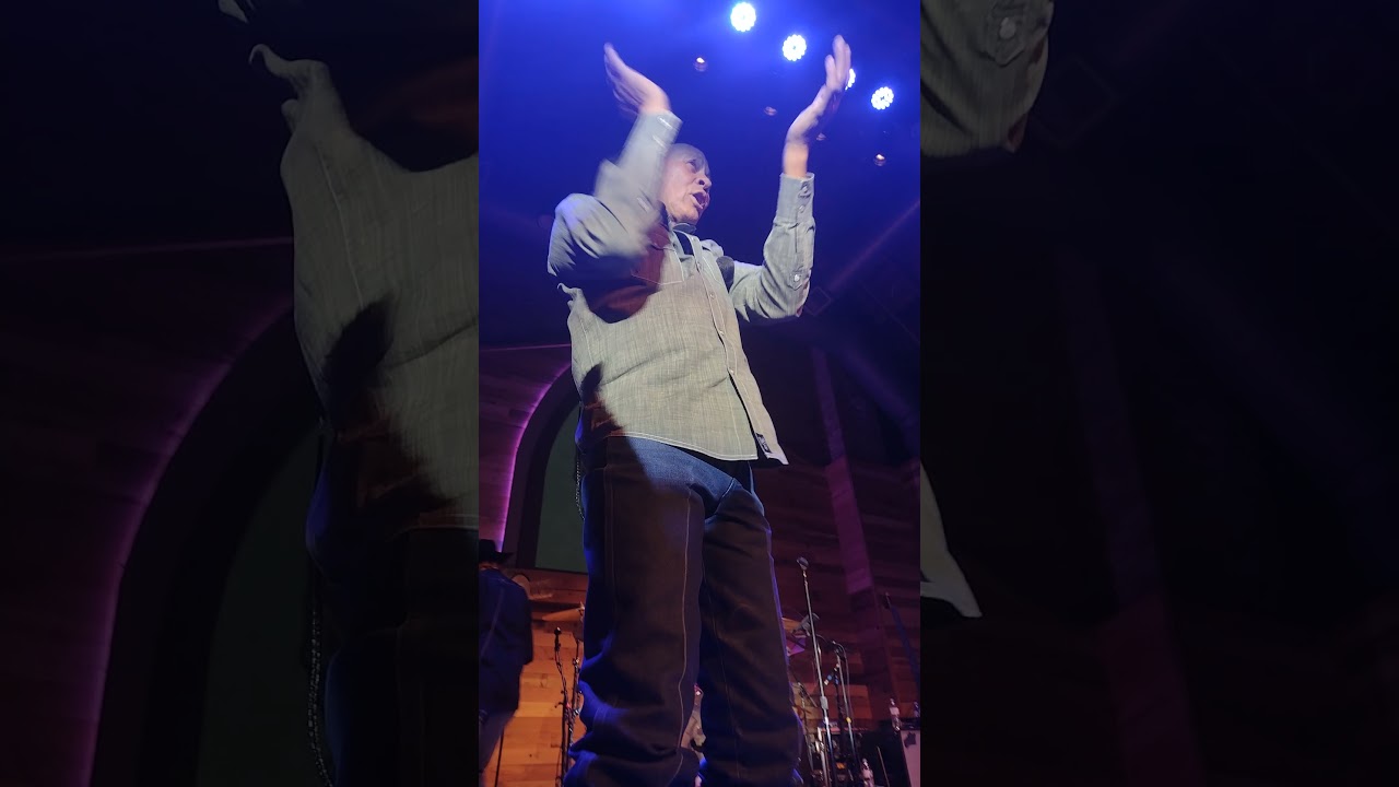 Neal McCoy billies got his beer goggles on and wink the sanctuary Fargo