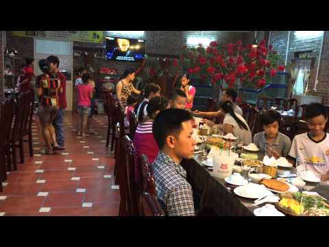 Tại nhà hàng Kim Anh-Đ B/ từ sơn .bắc Ninh.. | Mua đặc sản 3 miền