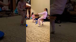 ✨️💕CUTE GIRLS PLAYING SEESAW #shorts #seesaw #short #cute