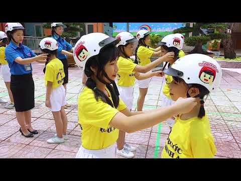 Video Trường Tiểu Học Lam Sơn vũ điệu Đủ Ba Bước - Rước Bình An năm học 2020-2021