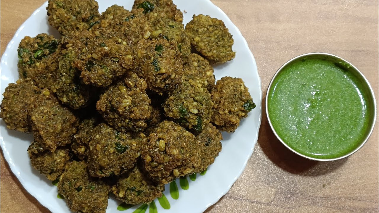Healthy Green Moong Dal  Pakoda||