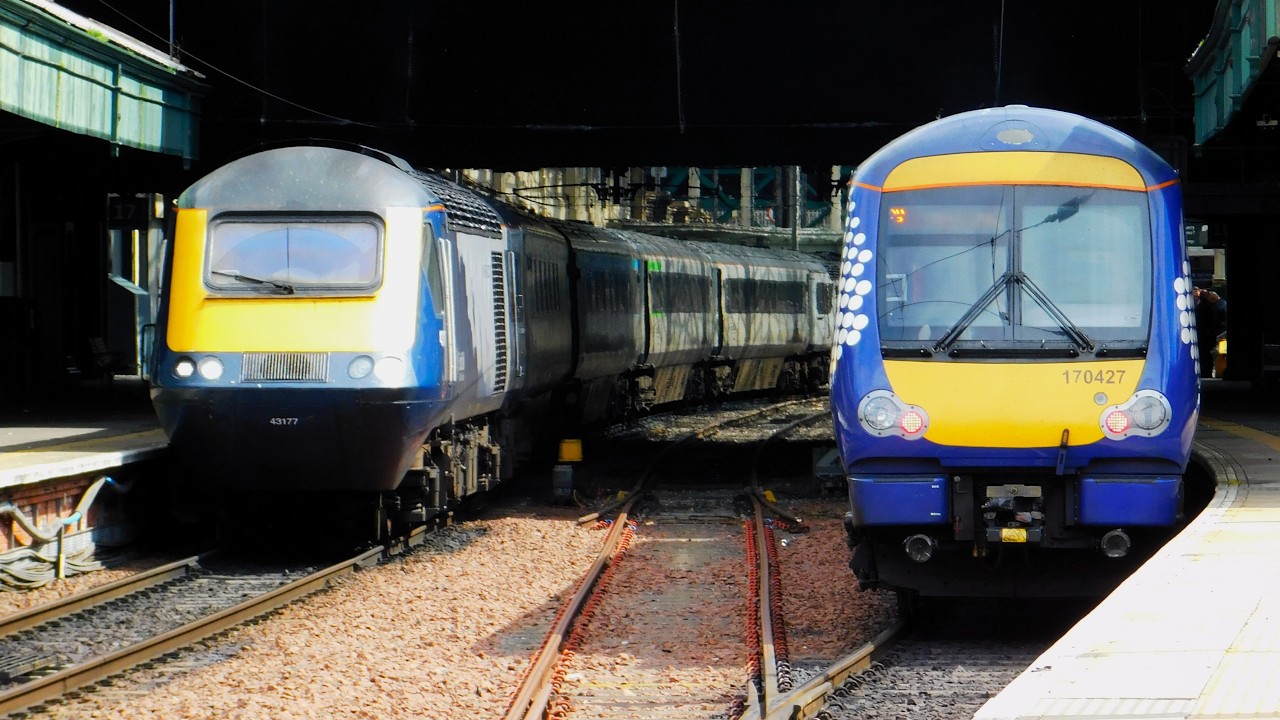 Trains at Edinburgh Waverley - 21st July 2025