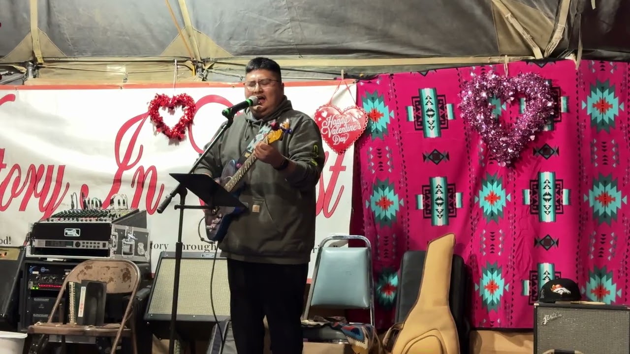 Joshua Anderson "I Worship You" (Larry Harvey) @ Victory In Christ Revival in San Antone, NM.
