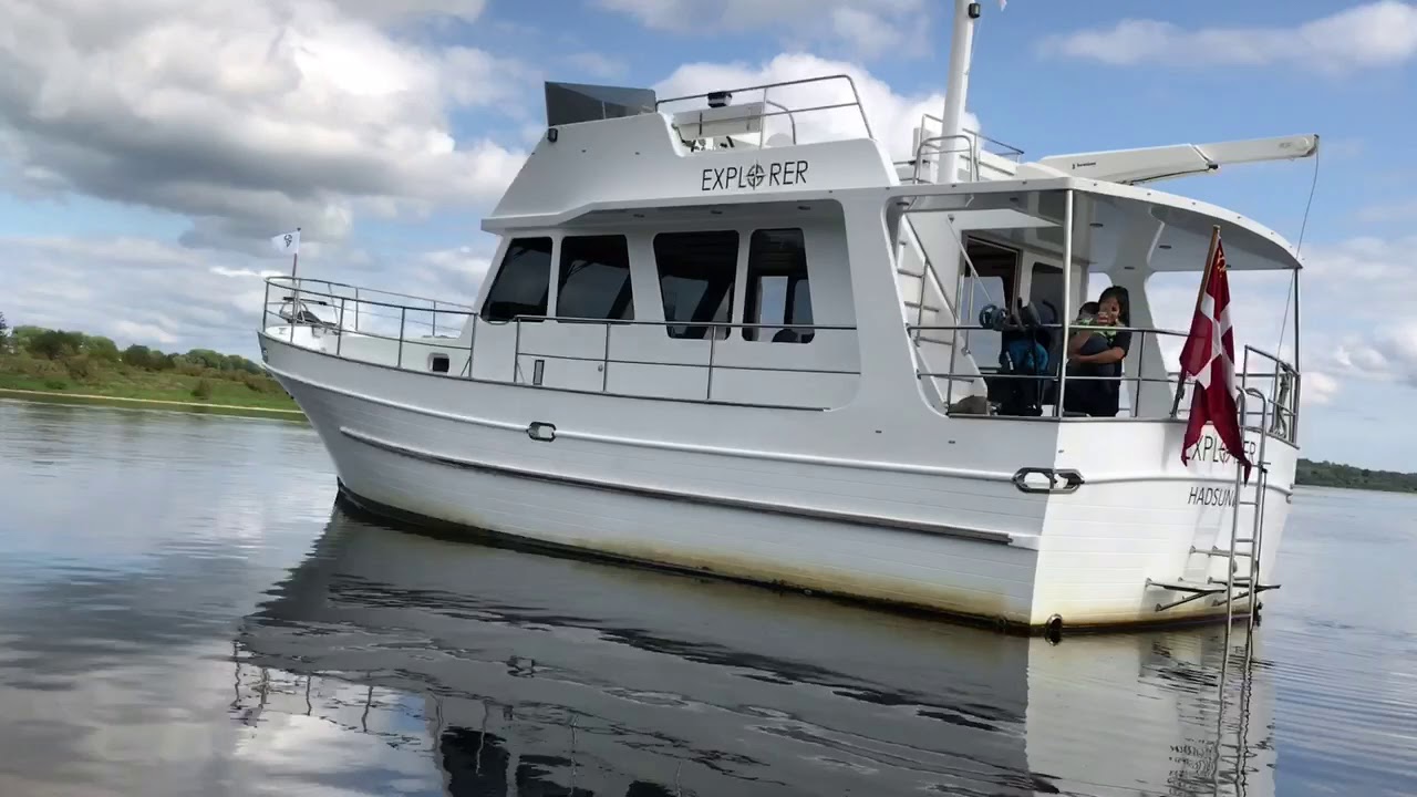 Marine Trawler Motor yacht - video