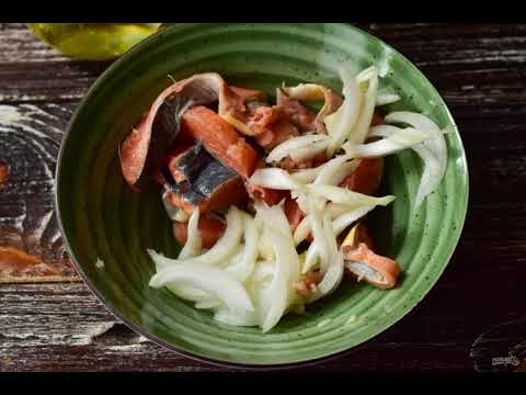 فيديو: أطباق سمك السلمون الوردي اللذيذة والبسيطة