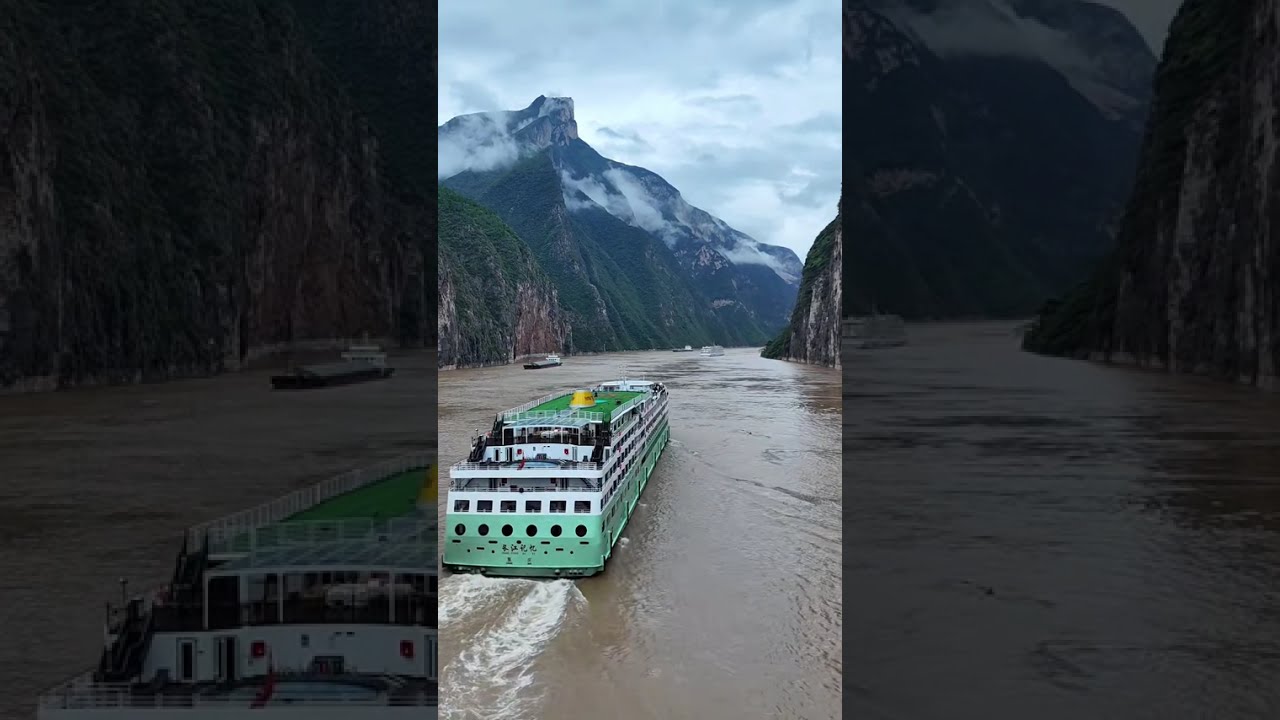 River cruise ☺️through beautiful gorge 🛳️ 