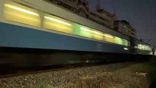 晚87分的鳴興號5586次復興號沙鹿北通過(本務E237)
