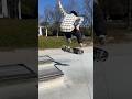 りきみすぎて想像以上にキックフリップ飛ぶ奴 #スケートボード #スケボー #skateboarding #skateboard #キックフリップ