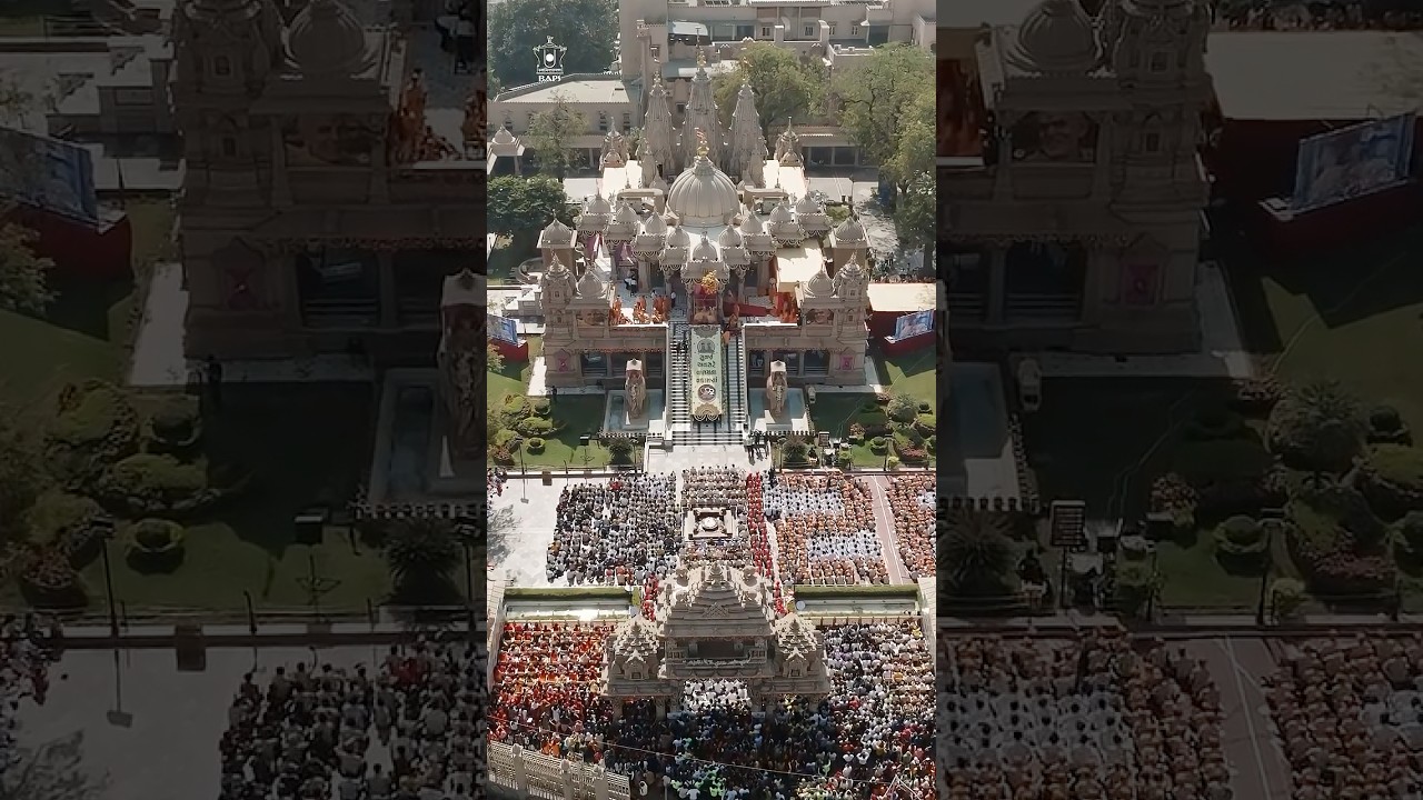 HH Mahant Swami Maharaj’s Arrival in Atladra