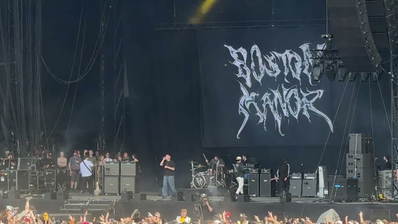 Foxglove - Boston Manor