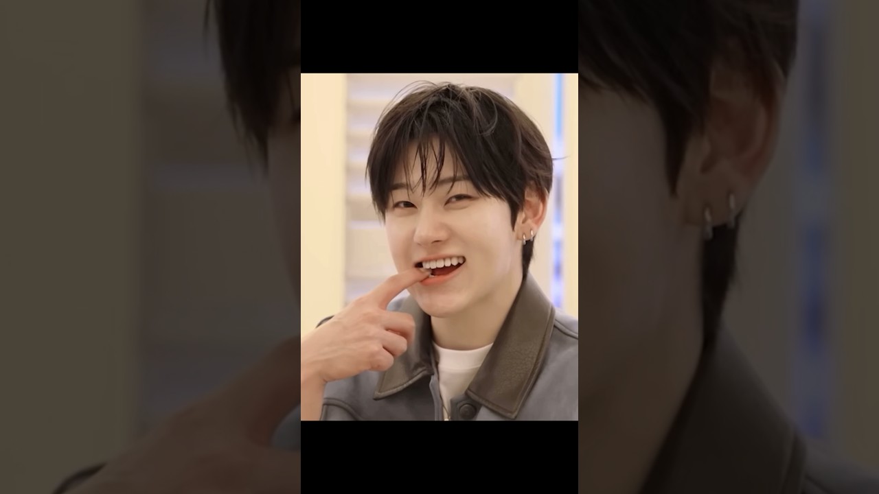 Kyehoon’s teeth flirting 