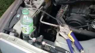 Decarbonizing engine with water