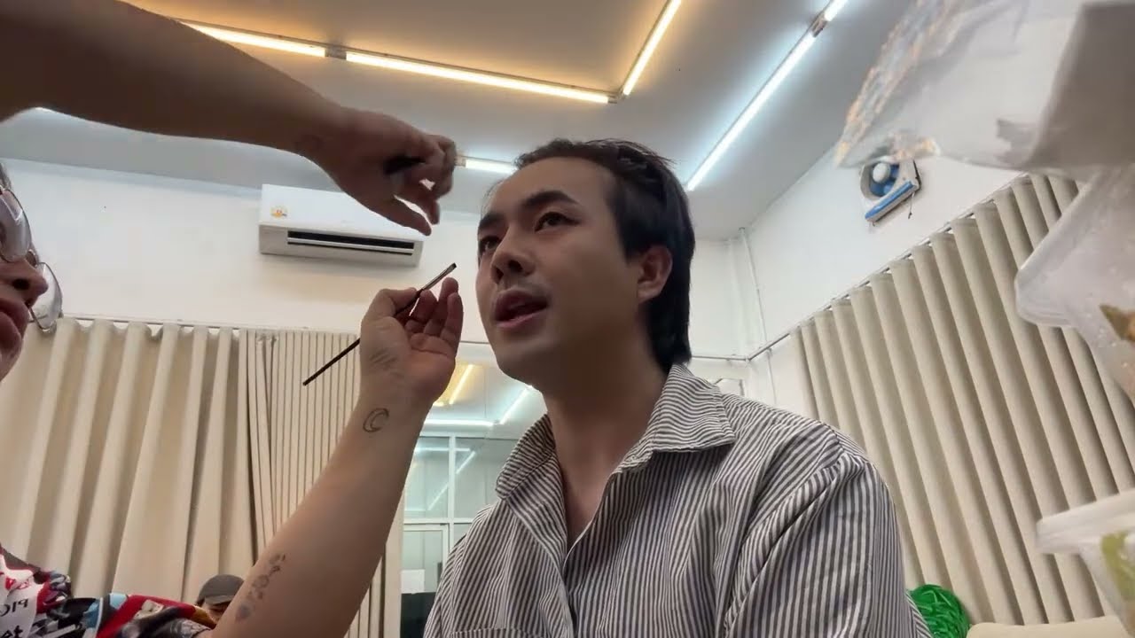 อ๊อฟ สุรพล ลําเพลิน Official กำลังถ่ายทอดสด!